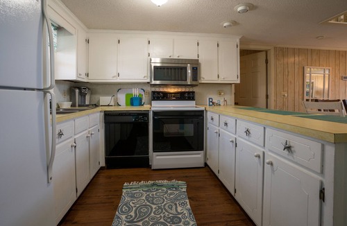 Ocean Isle Beach House | Beachhaven Delightful Beach Cottage One Row Back Reno'd Baths & All Carpet Gone!