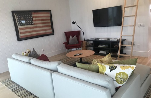 Gilgo-Oak Beach-Captree House | Beachlife on a Private Island Minutes from Manhattan without the Hampton Drive or Fire Island Ferry