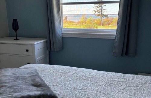 Murray Harbour Cottage | Beachpoint Retreat guest Cottage