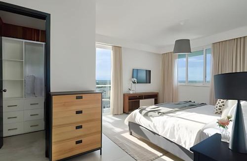 Juan Dolio - El Pueblo Apartment | Beachside 1BDR Dreamy Apt.| BBQ + Pool & Sea View