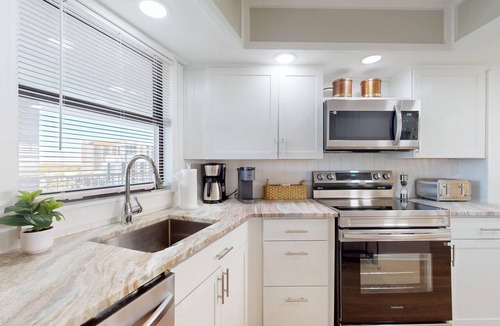 Sandestin Condo | Beachside 2 4283 ~ Gorgeous & Updated Beachfront Destin condo