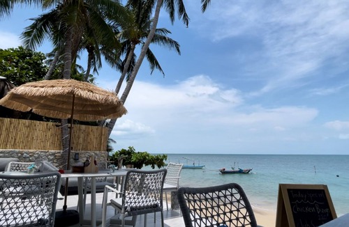 Bang Po Apartment | Beachside 3-bedroom Townhouse w Private Pool at 70 Meters From Beach