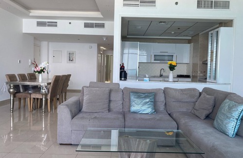 Rumailah Apartment | Beachside Apartment with Panoramic Sea View Ajman