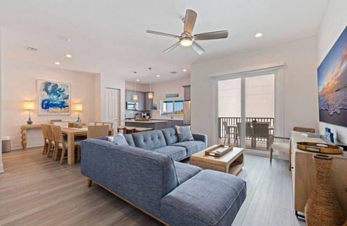 Madeira Beach Villa | Beachside Bliss | Rooftop Gulf Views & Fun Vibes