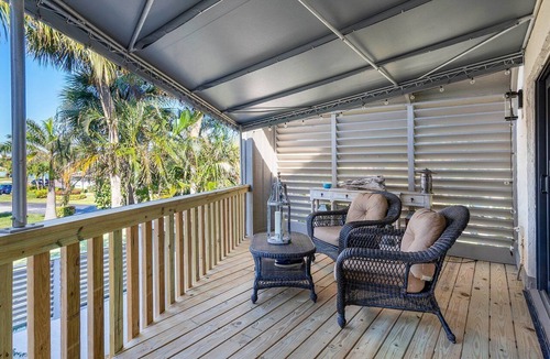 Xanadu House | Beachside Chateau Bliss