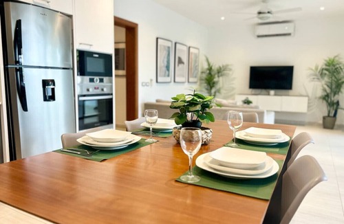 La Iglesia Apartment | Beachside Comfort 2BR Condo w/Pool & Terrace