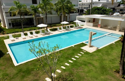 La Iglesia Apartment | Beachside Comfort 2BR Condo w/Pool & Terrace