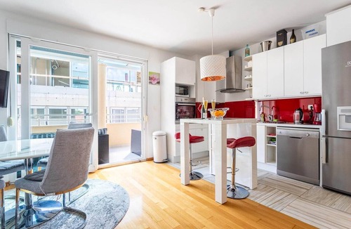 Bacvice Apartment | Beachside Comfort in Split with terrace