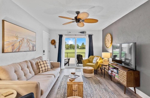 Sheboygan Apartment | Beachside Condo Downtown with Lake Michigan Views