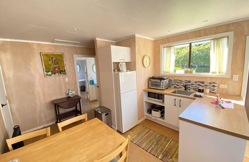 Parapara Cottage | Beachside Gem - Your Cosy Parapara Retreat