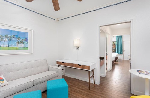 Cocoa Beach Hotel | Beachside Hotel & Suites Cocoa Beach - Port Canaveral