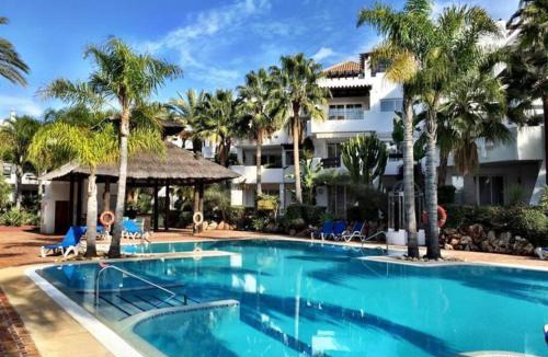 Puerto Banus Apartment | Beachside Luxury 2 bedroom apartment, Puerto Banus