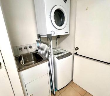 Mooloolaba Apartment | Beachside Mooloolaba