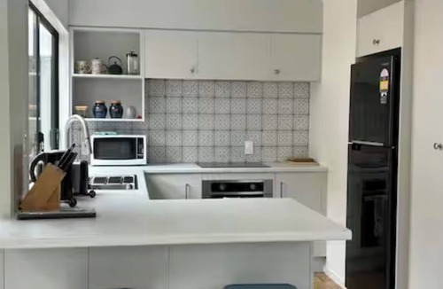 Mount Maunganui Cottage | Beachside Mount location - newly renovated cottage steps from the beach