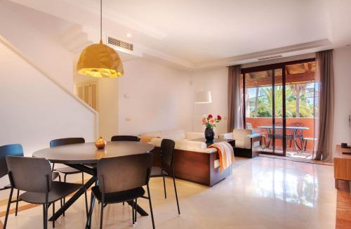 Nikki Beach Apartment | Beachside penthouse with top floor terrace and garage
