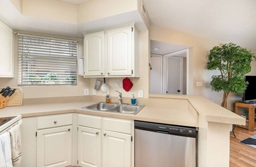 Ocean Side Village Apartment | Beachside Pondview Retreat