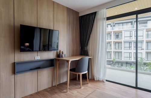 Sa Khu Condo | Beachside Studio at Sea Heaven Naiton Beach