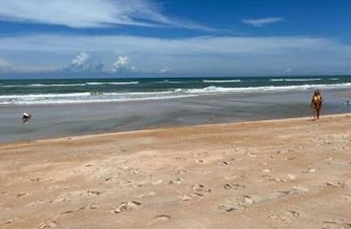 Flagler Beach House | Beachside Townhouse Flagler Beach. 1 block to beach walkover.