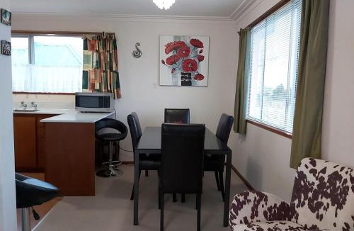 Saint Kilda House | Beachside Townhouse Dunedin