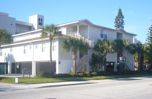 Indian Rocks Beach Condo | Beachside Villa Where your stay is never long enough 1500 Gulf Blvd. IRB 2BR/2BA