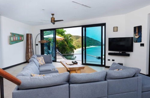 Fryes Beach Hotel | Beachside Villa | 1 Unit | Near Ffryes Beach & Sunsets