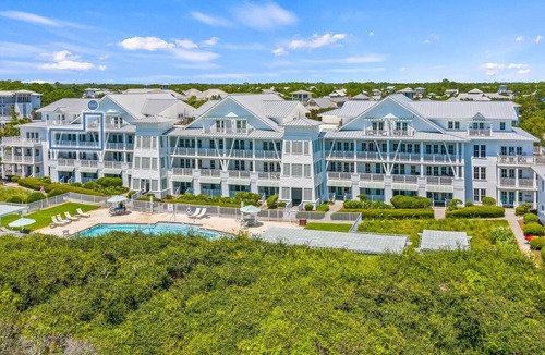 Gulf District Condo | Beachside WaterColor Retreat Steps from Beach Club and Gulf