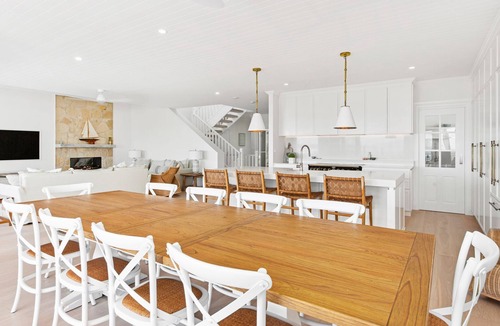 Gerroa House | Beachstead - Ocean and River Views
