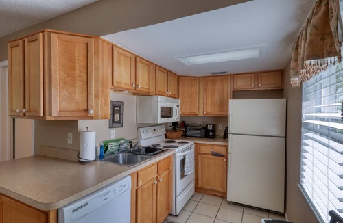 Indian Rocks Beach Condo | BeachTrail Lodging