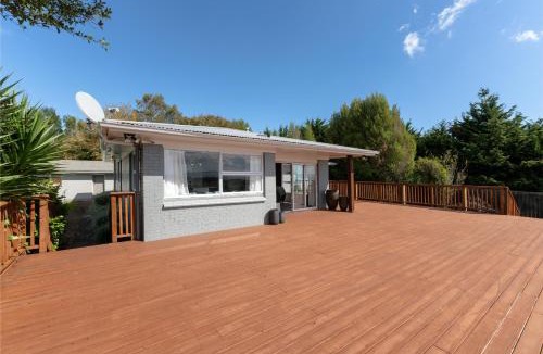 Clarks Beach House | Beachview Bliss - Clarks Beach Holiday Home