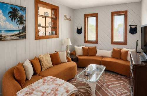 Fort Walton Beach House | Beachview Cottage: 2 Min Walk to Beach