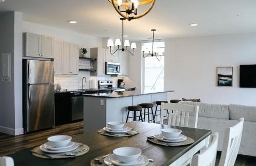 Grand Bend Apartment | Beachview getaway at the New Carlyle 300 on the Main strip in Grand Bend