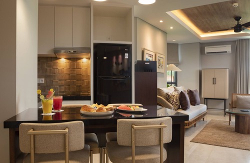 Downtown Kuta Hotel | Beachwalk Residence