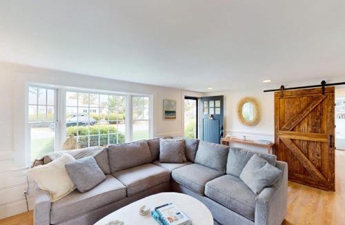 West Dennis House | Beachwalk Too