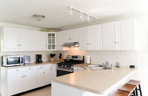 Newport House | "BeachWalk" Unit 1 Just 300 Feet To The Beach!