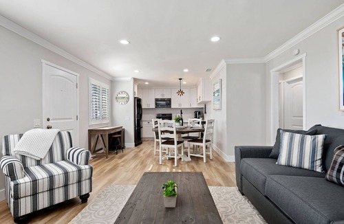 Carpinteria House | Beachy Bluffs