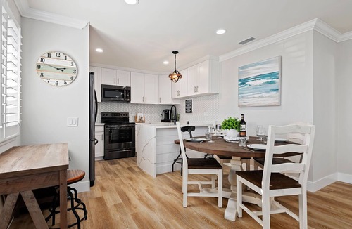 Carpinteria House | Beachy Bluffs