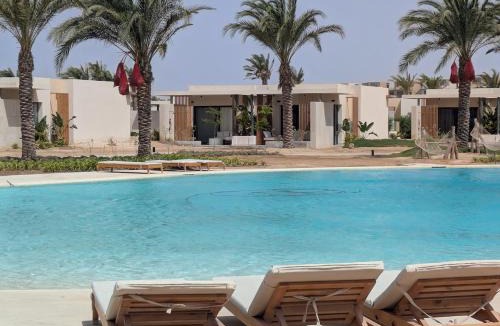 Soma Bay House | Beachy Pool side Mesca Cabana Somabay Steps to Sea