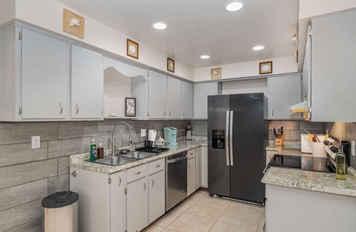South Patrick Shores House | Beachy Retreat 1 Mile to Beach