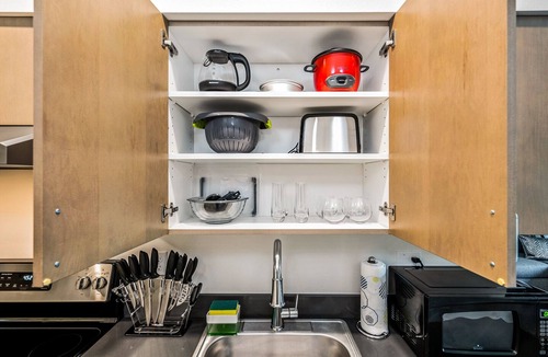 North Beacon Hill Apartment | Beacon Hill 1BR - Rooftop + Patio - Near VA Medical - Monthly Stays