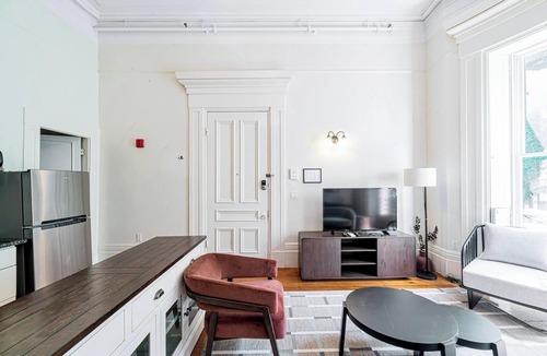 Beacon Hill Apartment | Beacon Hill - Historic Elegance