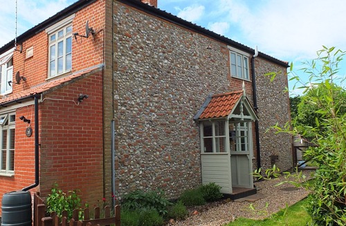 Briston Cottage | Beaconsfield Cottage