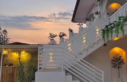 Bantay Hotel | BeaMare Suites