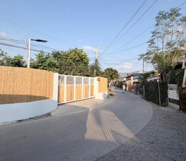 Bantay Bed & Breakfast | BeaMare Suites