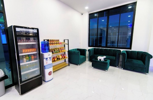 Surat Thani Hotel | Bear & Bird Hotel