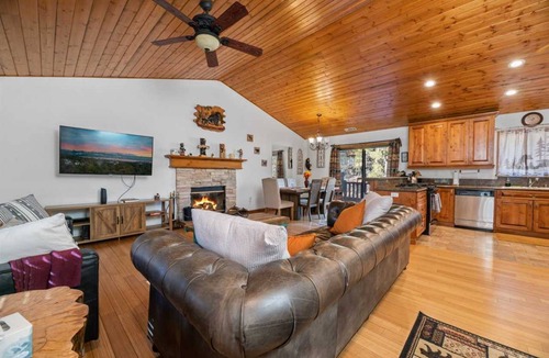 Sugarloaf Cabin | Bear Cabin