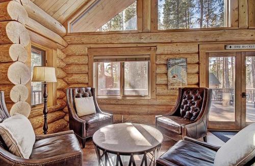 Breckenridge House | Bear Cabin