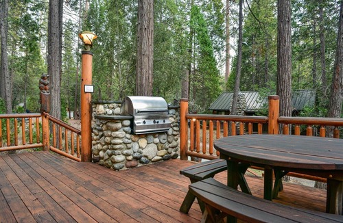 North Wawona Cabin | Bear Foot Pines