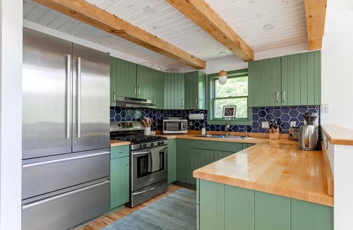Mount Tremper Ski Chalet | Bear Hollow - 10 mins to Kingston *Monthly Rates*