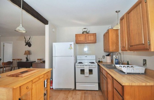Great Cacapon Cabin | Bear Necessities -Forget your Worries!