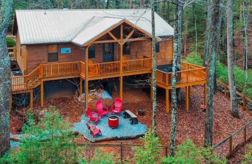 Hiawassee House | Bear Necessity Cabin